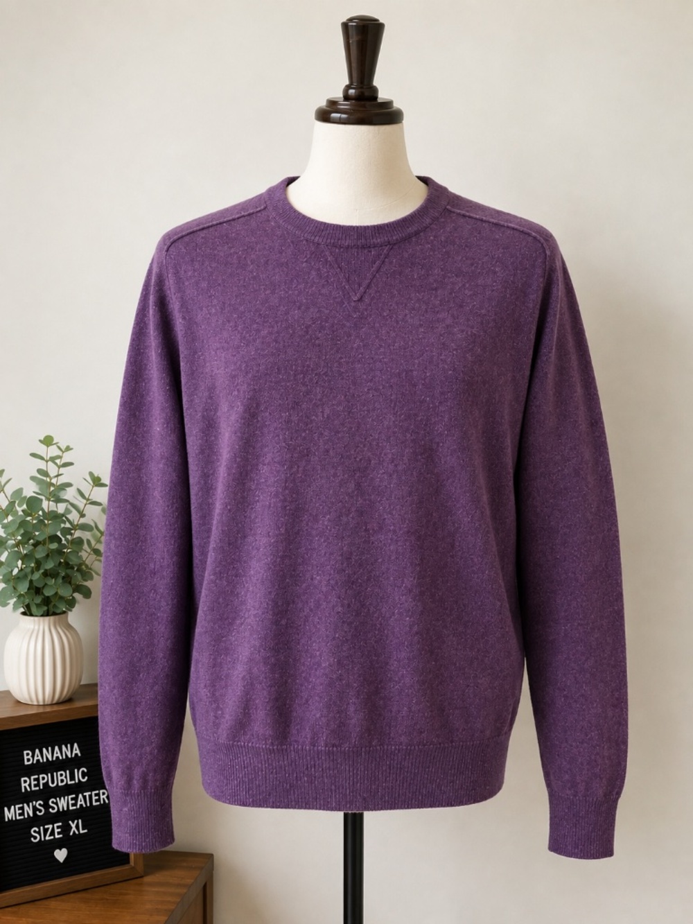 Banana Republic Men’s Merino Wool sweater Size XL